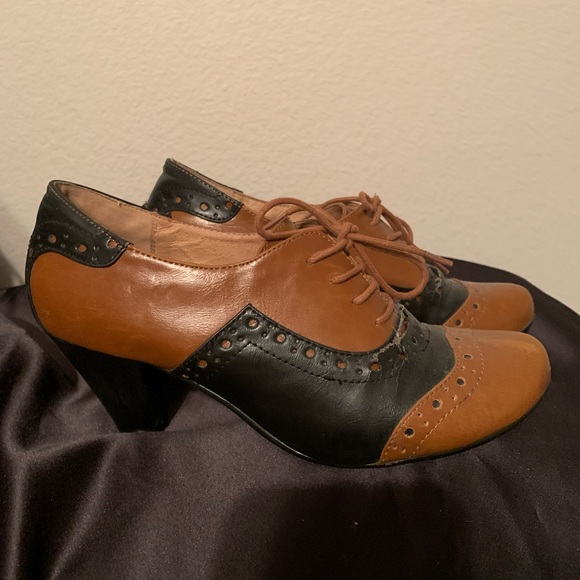 Vintage Shoes - Picture 3 of 3